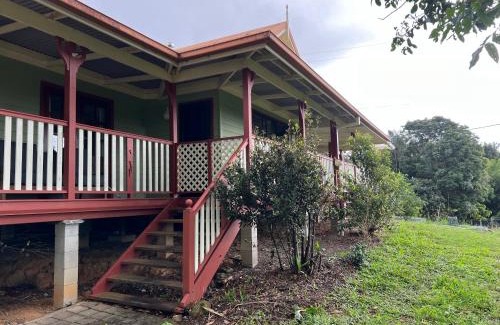 Dunbible Maison | The Cottage on Stokers