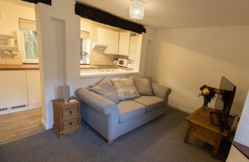 Tenbury Wells Cabine | The Cottage On the Common
