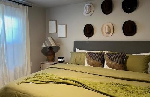 South Overton Appartement | The Cottage Tavern- w Smoothie's Bar NR Tech