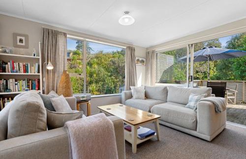 Waihi Beach Maison | The Cottage - Waihi Beach Holiday home