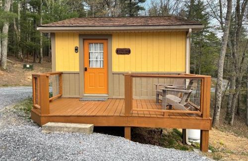 Flat Top Maison | The Country Cottage by On Cue Properties