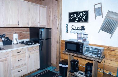 Flat Top Maison | The Country Cottage by On Cue Properties