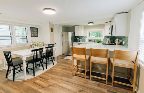 Mount Gretna Cottage | The Country Cottage S