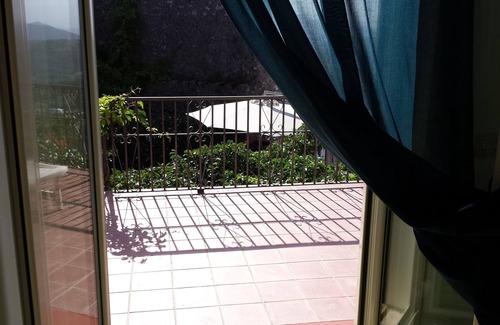 Trivigliano Maison | La terrasse Cour (WiFi gratuit)