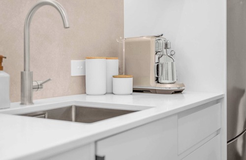 Te Aro Appartement | The Courtenay Chic Retreat 1BR Apartment