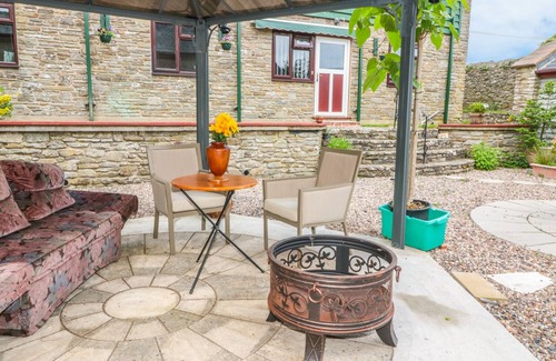 Kington Maison | La cour, GLADESTRY