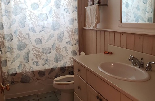 Man O War Cay Appartement | The Cove's Apartment - Dock Slip Included