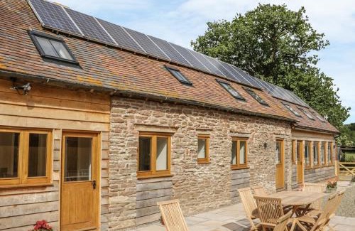 Munslow Maison | The Cow Byre, Heath Farm