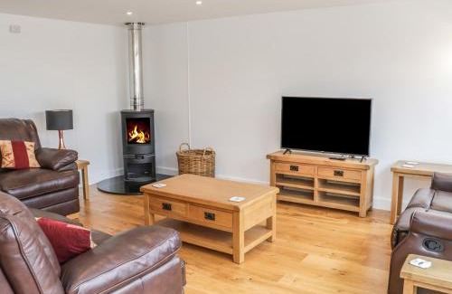 Munslow Maison | The Cow Byre, Heath Farm