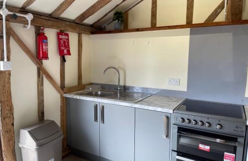 Southminster Appartement | The Cow Shed 1BR-Sleeps4-Parking-PetsOK