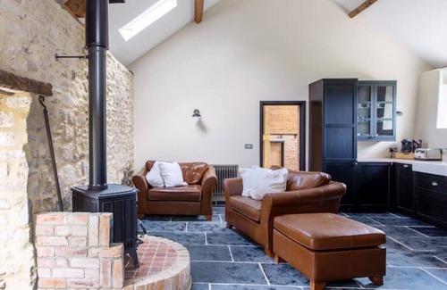 Littlebredy Appartement | The Cowshed, Washing Pool Barns - suite for two
