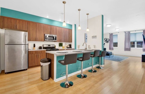 Newark Appartement | The Cozy Comfort. Free Parking . Easy to NYC Access
