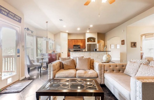 Cardinal Hills Estates Maison | The Cozy Coop In Texas Hill Country Near Austin
