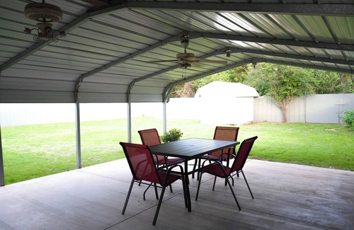Woodward Maison | The Cozy Corner, Family Friendly, Game Room + WiFi