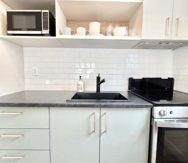 Maizerets Appartement | The Cozy Loft 2 Guests AC 5 min Downtown