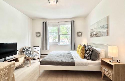 Maizerets Appartement | The Cozy Loft 2 Guests AC 5 min Downtown