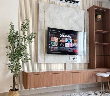 Central District Appartement | The Cozy Nest Luxury apartment JB 10 pax