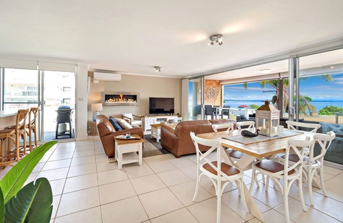 Port Stephens Council Appartement | The Crest Shoal Bay - Prime Location Amazing Views