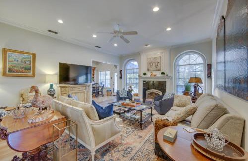 Bullard Maison | The Crown Goose - Bullard Home with Pool and Spa!