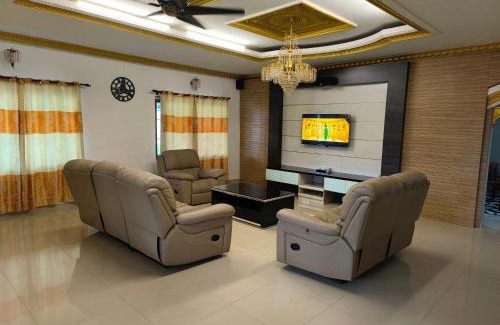 Johor Bahru Maison | The Crown Homestay