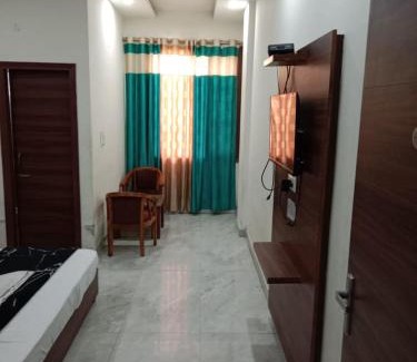 Zirakpur Hôtel | The crown hotel