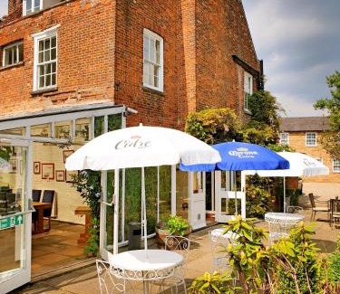 Saffron Walden Lit Et Petit-Déjeuner | The Crown House Inn