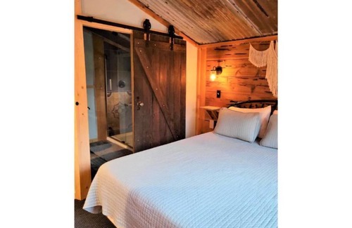 Days Creek Maison | The Crows Nest at Pachamama Farm