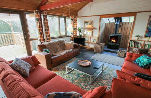 Hyssington Maison | THE DANISH HOUSE, pet friendly, with open fire in Church Stoke
