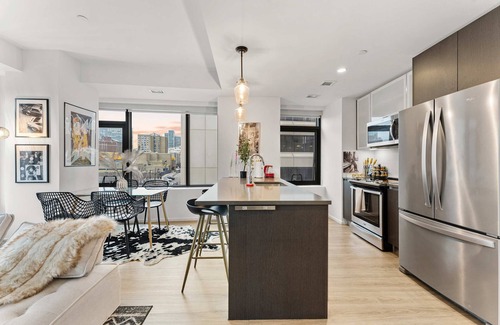 Shawmut Appartement | The Dazzling Two-Bedroom, Two-Bath Suite in South End!