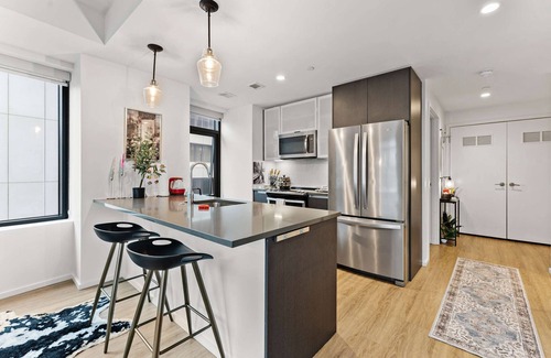 Shawmut Appartement | The Dazzling Two-Bedroom, Two-Bath Suite in South End!