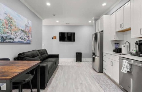 Kingman Park Appartement | The DC Getaway+2BD condo+Private Parking