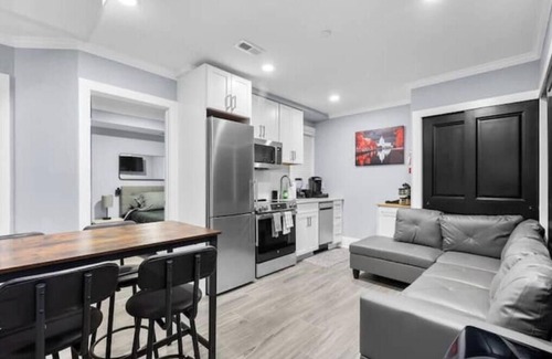 Kingman Park Appartement | The DC Getaway+2BD condo+Private Parking