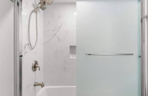 Kingman Park Appartement | The DC Getaway+2BD condo+Private Parking