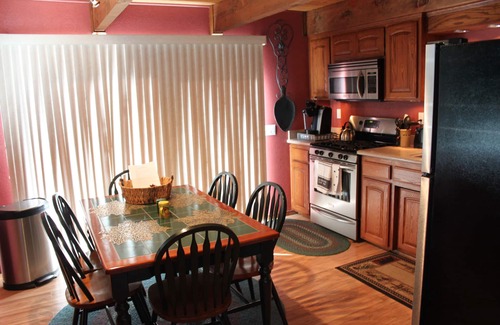 Moonridge Cabine | "The Deck at Moonridge" Huge Deck With View! Clean. Close To Slopes!