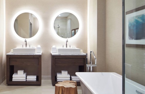 Pittsford Hôtel | The Del Monte Lodge Renaissance Rochester Hotel & Spa