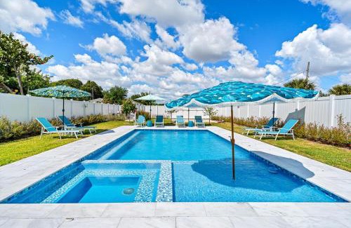 Delray Beach Maison | The Delray Twin Cottages Retreat 4 bedrooms Heated Pool and Spa Oasis