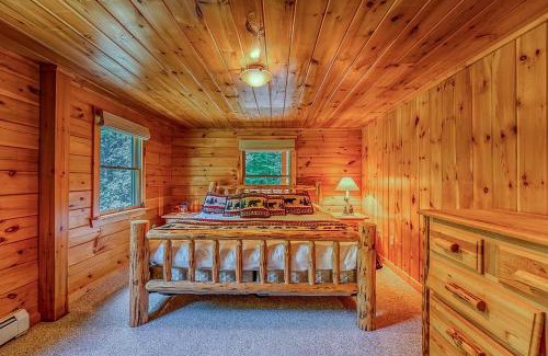 Franconia Maison | The Den In Franconia