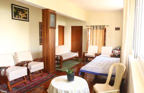 Pauri Maison | The Deodar Inn