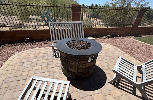 Oro Valley Maison | The Desert Oasis at #LambertPark: 4BD, Mountain Views, Gym, Pool & Spa, Pool Table, Cotton Bedding
