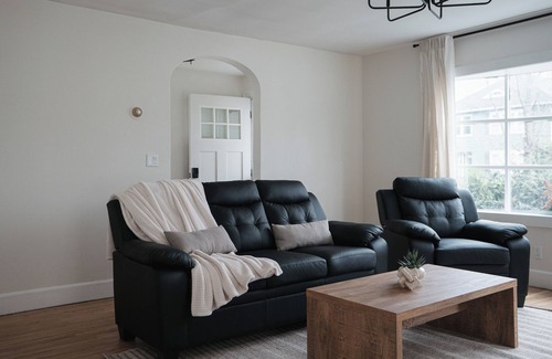 Binghamton Appartement | The Designers Apartment - 5 Minutes to Downtown