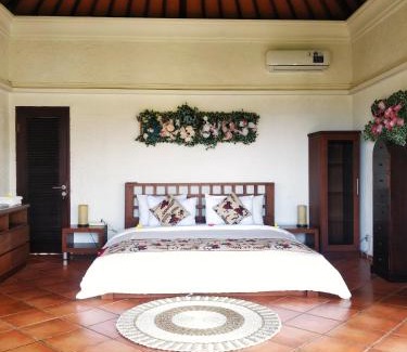 Kalibukbuk Maison | The Dharma Araminth Villa - Lovina Mountain and Sea View