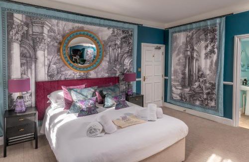 Bourton Hôtel | The Dial House