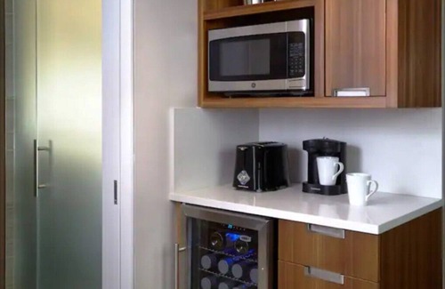 West End Hôtel | The District, a Hilton Club - One Bedroom Standard