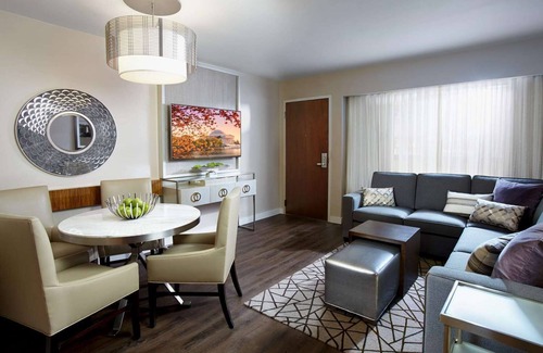 West End Station Balnéaire | The District by Hilton Club - 2 Bedroom Sleeps 6 just steps from Georgetown