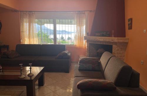 Molos-Agios Konstantinos Maison | The Doctor's house - Το σπίτι του γιατρού