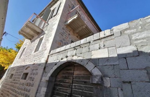 Lagadia Maison | The Doctor’s Mansion - Arkadia