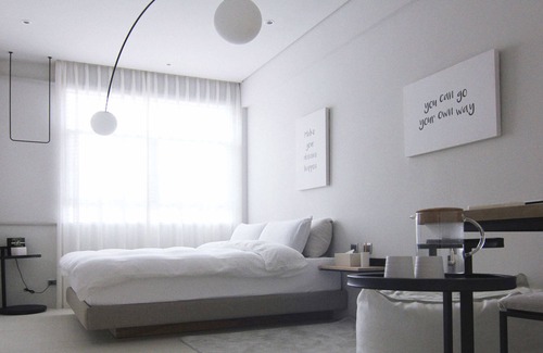 Datong Maison | The Door Inn