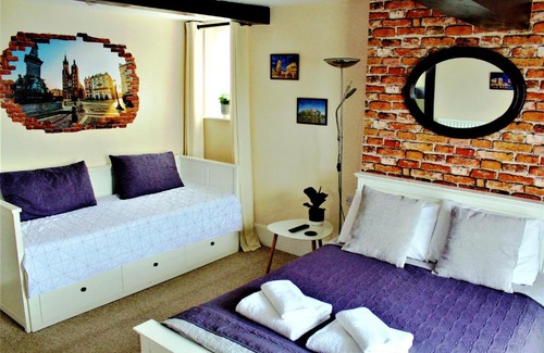 Freefolk Maison | The Dove Inn