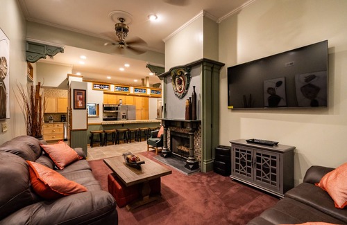 Downtown Omaha Maison | The Downtown Omaha Oasis- over 10,000 sq ft includes arcade & rooftop w/ hot tub
