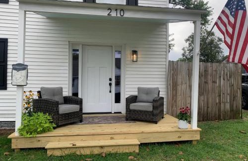 Snow Hill Maison | The Driftwood Den